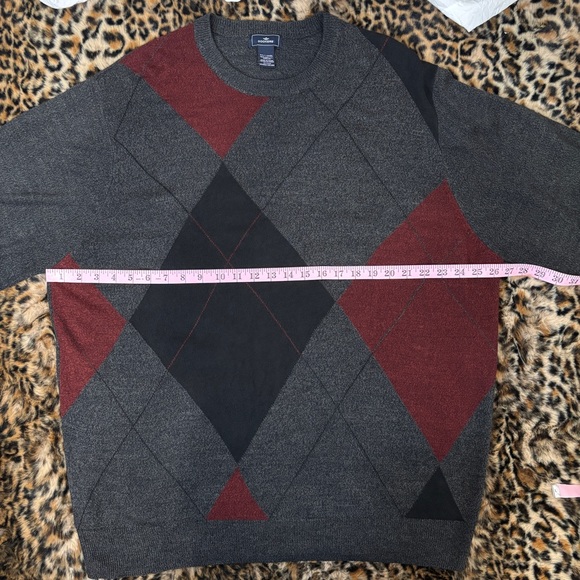 Dockers Men's Crewneck Sweater - Black and Dark Red - Picture 5 of 7